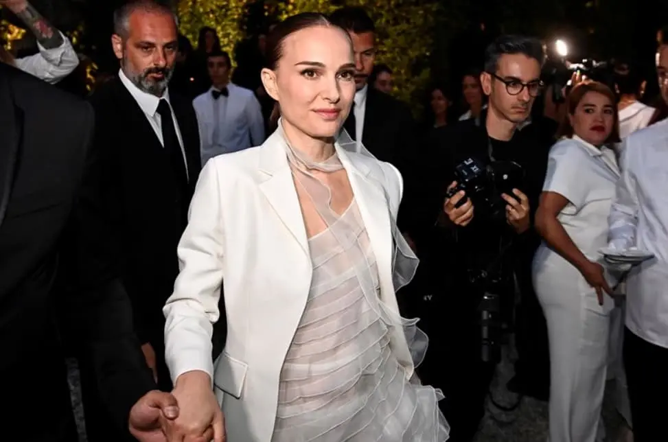 Откриено е вистинското име на Натали Портман, фановите се во шок 