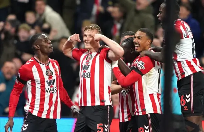 (Видео) „Црните мачки“ го запреа Арсенал