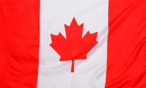 Канада: Малцинската Влада на премиерот Марк Карни ги преживеа гласањата за недоверба на буџетот