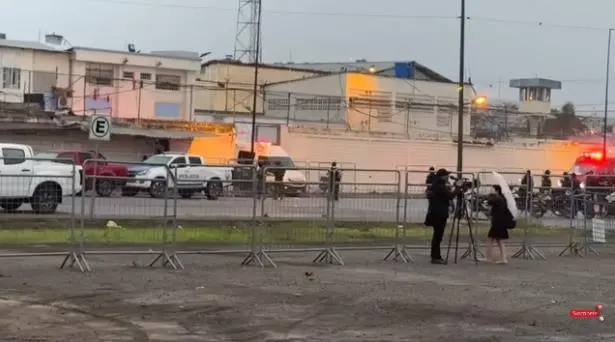 Најмалку 31 човек загинаа во судири во затвор во Еквадор