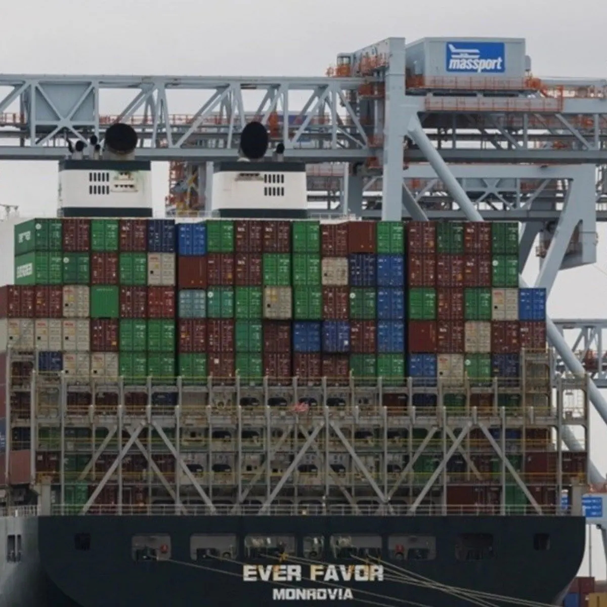 Кина ги укина специјалните пристанишни такси за американските бродови