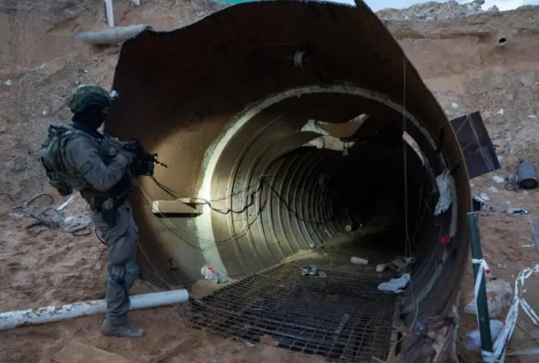 Турција се обидува да обезбеди сигурен премин за околу 200 цивили заробени во тунелите во Газа