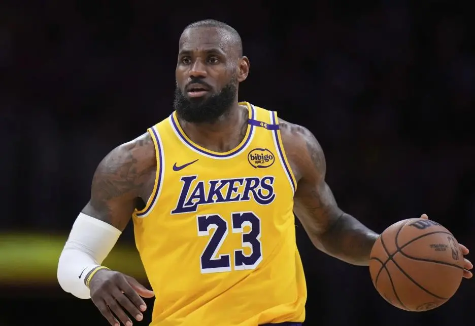 Леброн Џејмс блиску до своето деби во 23. НБА-сезона