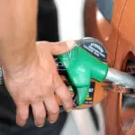 Бугарија има резерви на гориво за месец и половина, се подготвува за санкциите против „Лукоил“