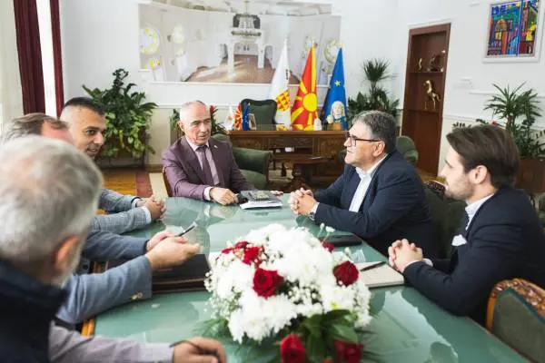 Потпишан е договорот за изработка на физибилити студијата за Гондолата на Пелистер!, објави градоначалникот Коњановски