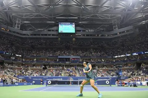 Џабер е бремена, тенисот на пауза