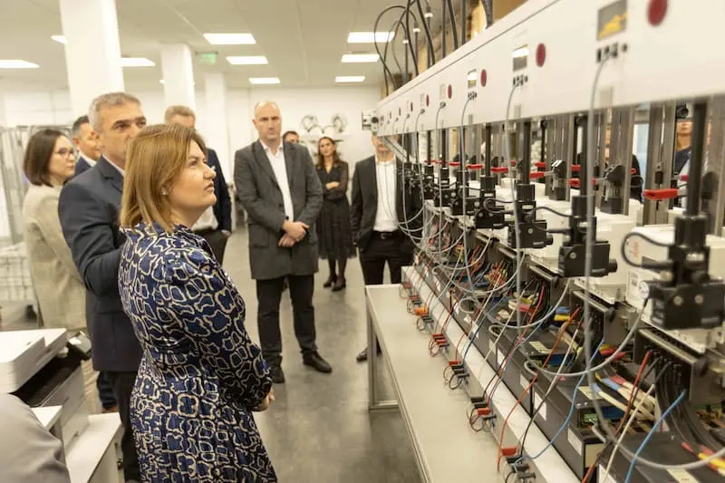 Божиновска во посета на лабораторијата на Електродистрибуција“  