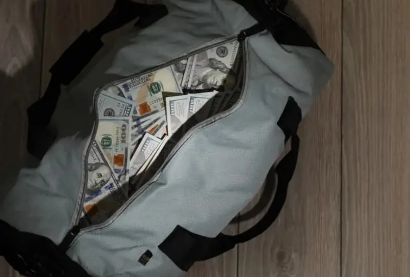 Купил напуштен магацин, па дошол до неверојатно откритие- заработил 900.000 евра (ВИДЕО)