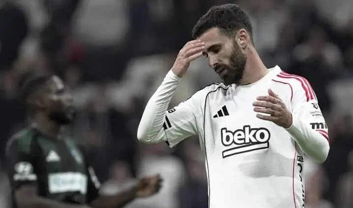 Среде сезона Рафа Силва реши да се пензионира