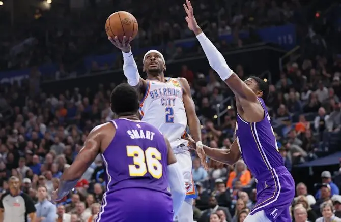 (Видео) Шампионска лекција за Лејкерси, Вориорс победи во Сан Антонио