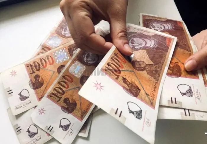 ВЛЕН: Започнува новата економска ера, минималната плата оди на 26.400 денари