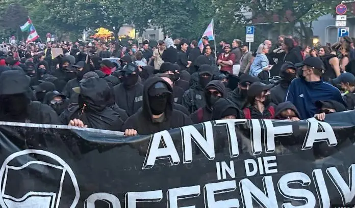 САД означија четири европски ограноци на групата Антифа како терористички организации