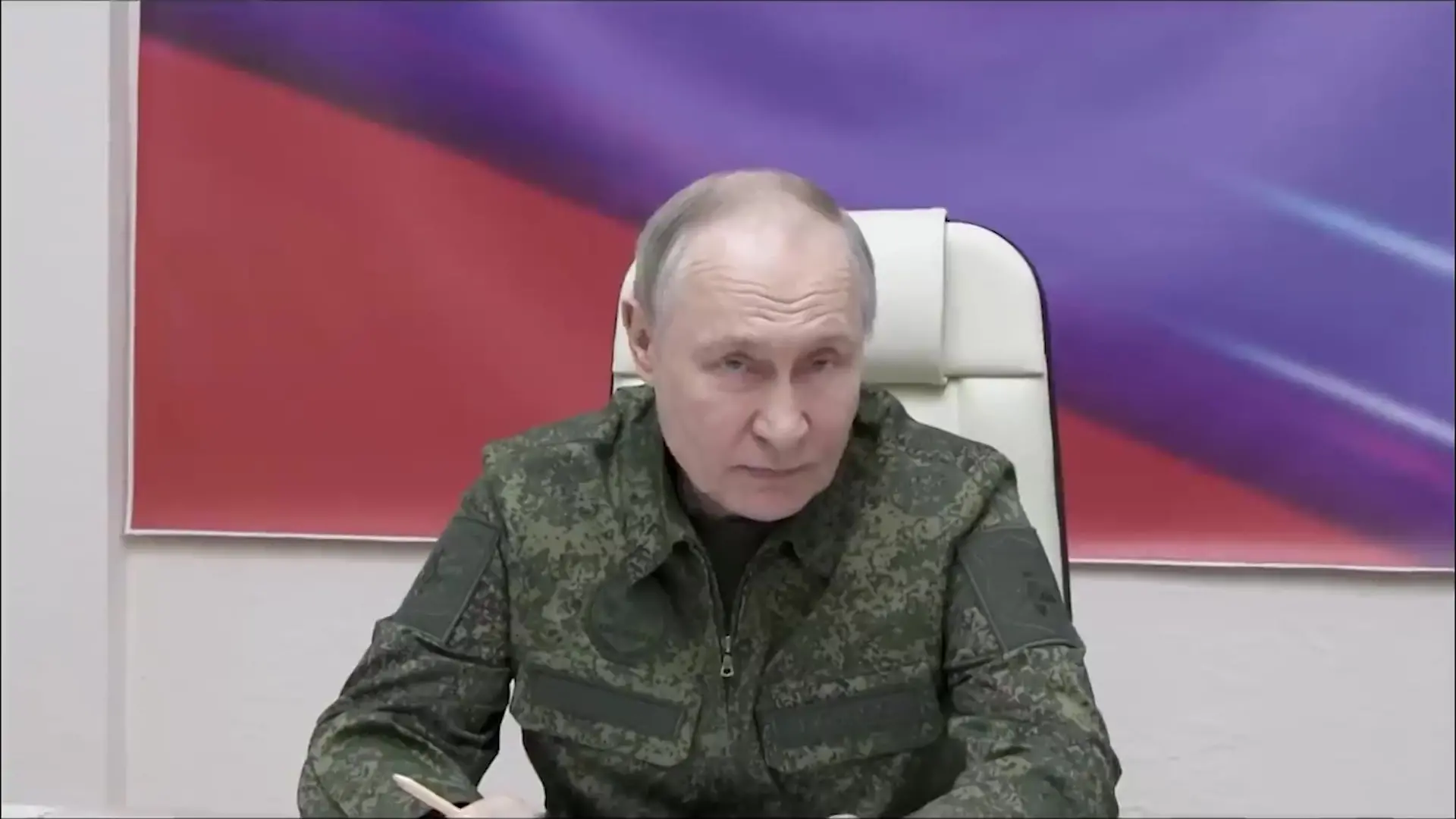 Доскорешниот шеф на МИ6 тврди: Путин не е подготвен за договор со Украина