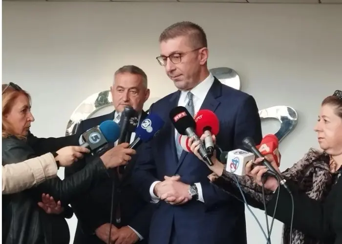 Дали ќе има интервентно зголемување на минималната плата зависи од дијалогот меѓу синдикатите и работодавачите, вели Мицкоски