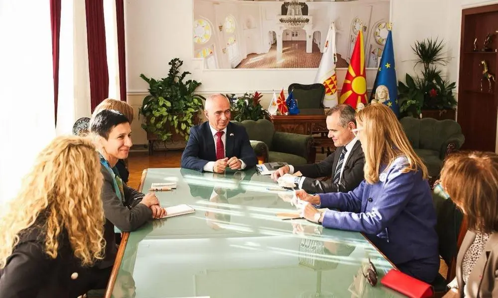 Дипломатска посета во Битола: Коњановски се сретна со амбасадорите на Германија и Франција