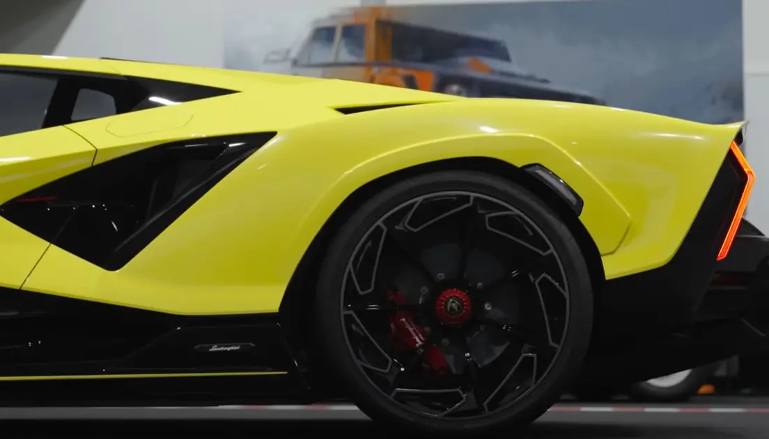 Lamborghini Fenomeno – нова „ѕверка“ со 1.065 коњски сили претставена во Монтереј