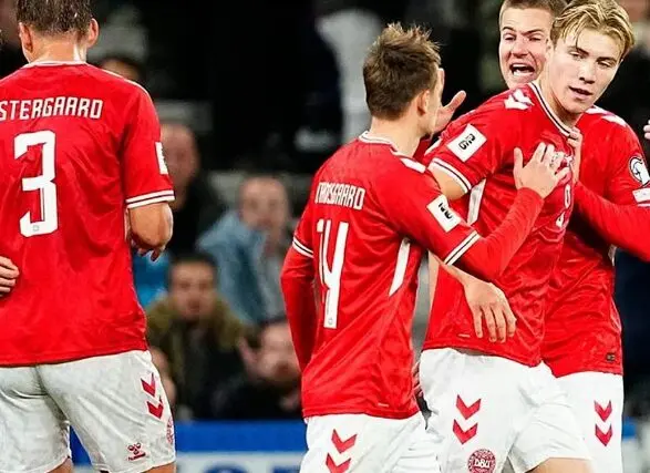 Грција и Белорусија им ги расипаа сметките на Данска и Шкотска