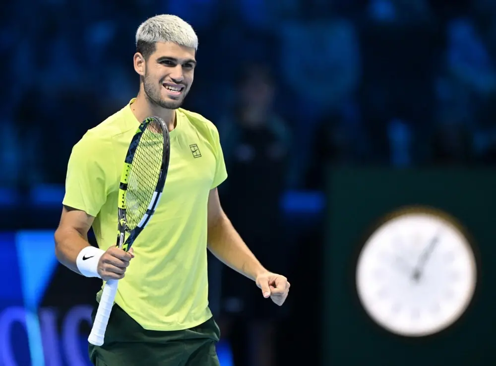 Алкараз закажа финале со Синер на Завршниот Мастерс