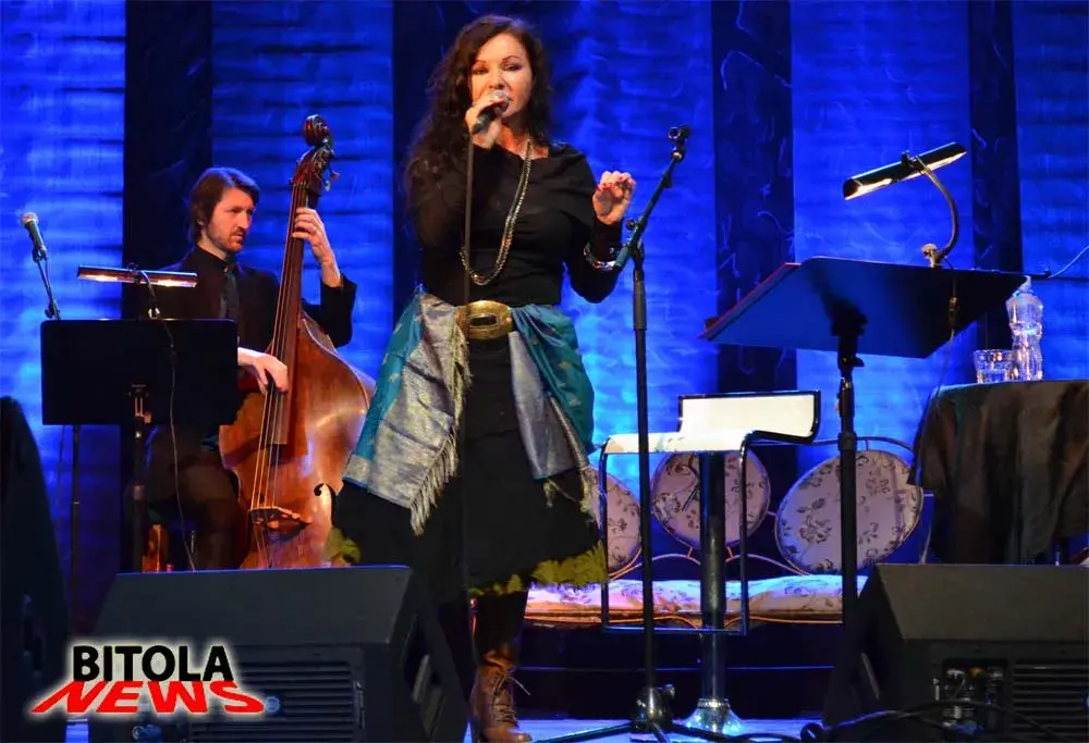 Деновиве пред 10 години: 7. издание на Фестивал на музика од светот во Битола, настапи Наташа Атлас (фото)