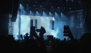 (ВИДЕО) Слободата е насекаде на Sziget фестивал во Унгарија, кој почна за стотици илјади посетители на над 50 музички бини.