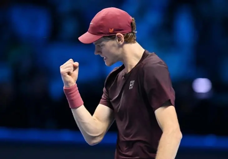 Синер го победи Алкараз во финалето на Завршниот АТП турнир