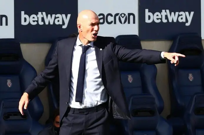 Зидан ќе седне на француската клупа