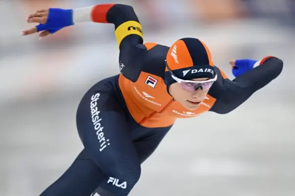 (Видео) Падна најстариот рекорд во брзо лизагање