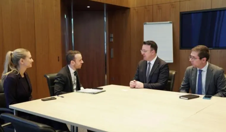 Средба Николоски-Грубер: Потврдени добрите односи меѓу Македонија и Австрија