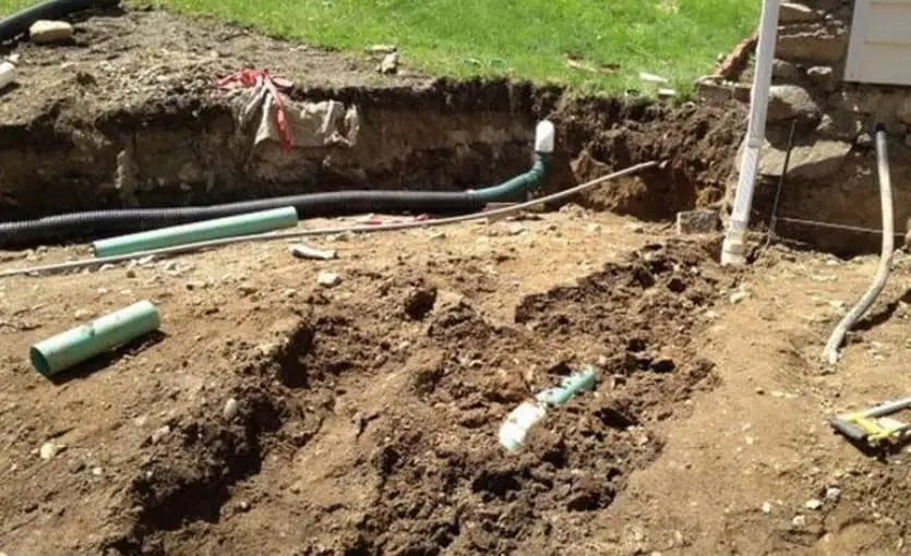 Копал во дворот, па открил богатство вредно 700.000 евра, златото прво им го понудил на властите