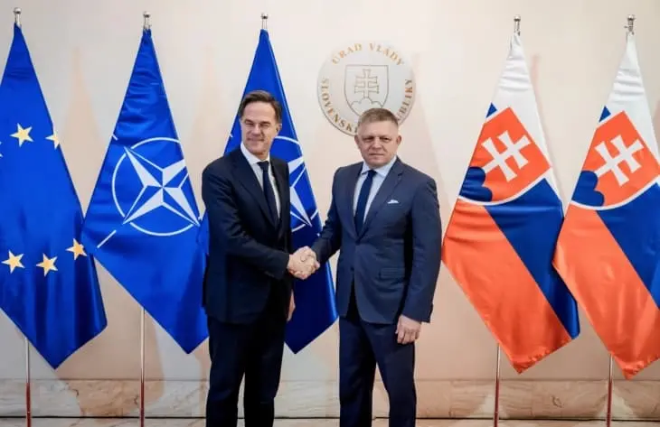 Фицо: Сакаме НАТО да ја зајакне воздушната одбрана во Словачка