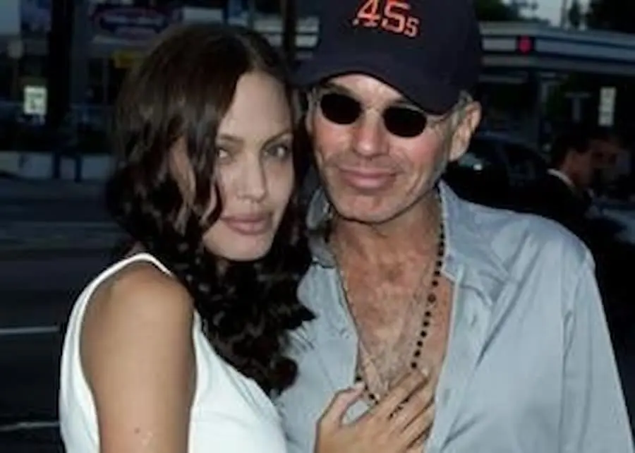 Били Боб Торнтон за бракот со Анџелина Џоли: Во медалјони чувавме по капка крв од другиот