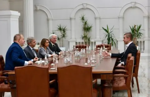 Мицкоски на средба со Скот Бејтс: Продлабочување на соработката и размена на добри практики со НДИ