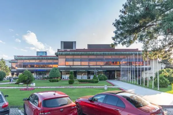 ЈП Пракинзи Битола известува - Утре нема да работи паркингот кај Центарот за култура поради посета на висока делегација во Битола