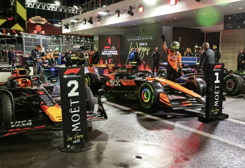 Норис пред Ферстапен во квалификациите, Пјастри уште еднаш потфрли