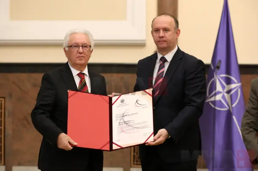 Поетот Севдаил Демири и писателот Ресул Шабани добитници на државната награда „22 Ноември“ за 2025 година