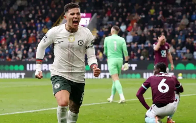 (Видео) Челзи победи во Барнли, блескаше Педро Нето