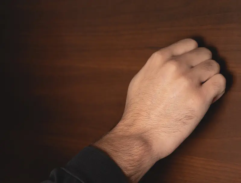 Клинички психолог открива зошто сме суеверни и како тоа влијае врз нашите одлуки