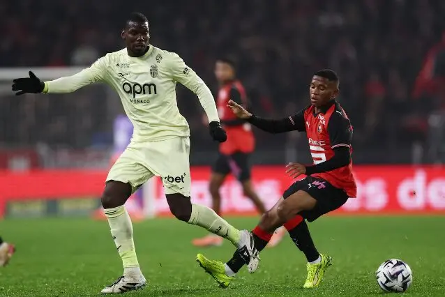 Погба воодушевен, навивачите го поздравија со овации