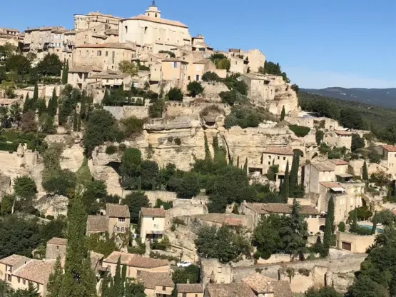 Белешки од Прованса: Горд е рај за оние што бараат смисла надвор од канцеларијата