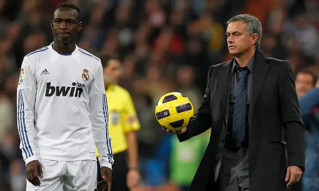 Од еден играч и неговиот менаџер на Мурињо му побелела косата