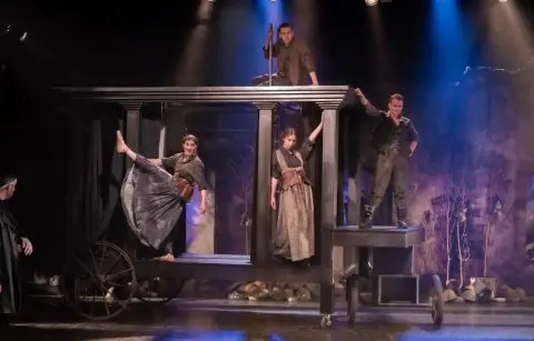 „Мајка храброст и нејзините деца“ на Пројковски за затворање на 50 МОТ