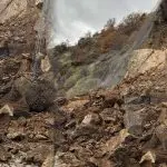 ПОРАДИ ОДРОН ВО ПРЕКИН Е СООБРАЌАЈОТ НА ПАТОТ РЕСЕН-ГРАНИЧЕН ПРЕМИН СТЕЊЕ