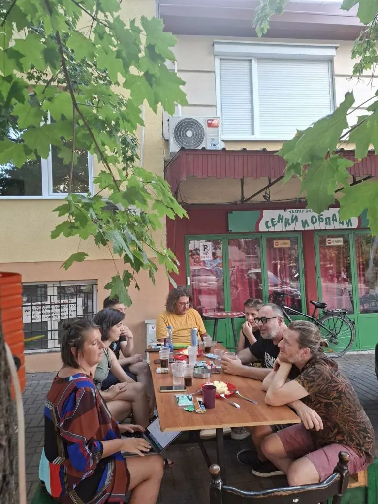 Премиерно прикажан новиот спот за најновиот сингл на Дарко Рундек и ЕКИПА