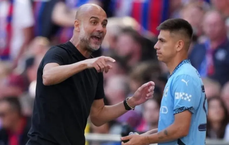 Гвардиола: Прашајте го менаџерот зошто Ечевери не игра