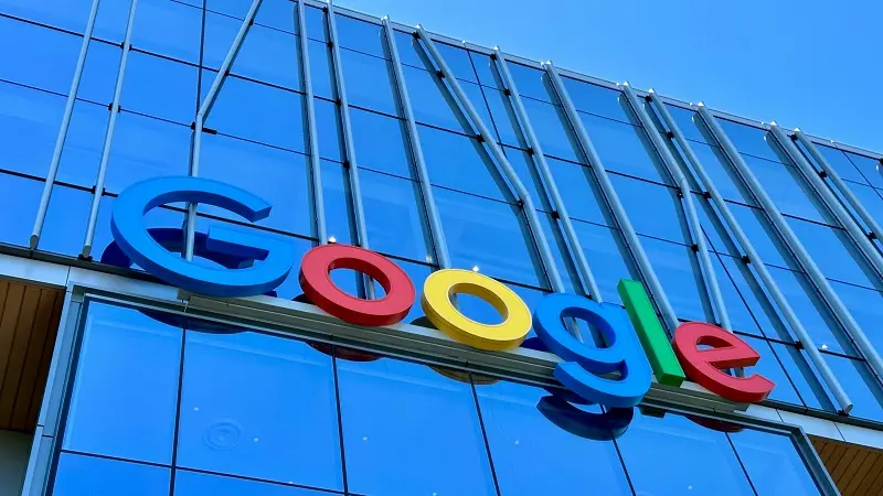 Зошто вештачката интелигенција сè уште не е сигурна замена за Google