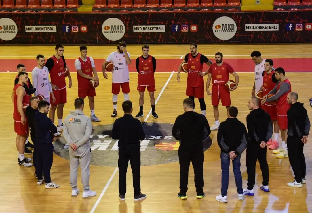 Стајиќ ќе ги пропушти мечевите со Азербејџан и Ирска