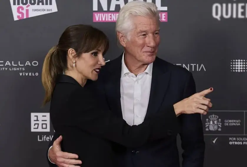 Модната сцена се простува од Армани, последните ревии на маестрото во Милано