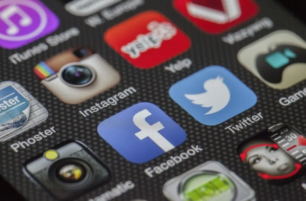 Roblox ќе ги спречи децата да разговараат со непознати возрасни