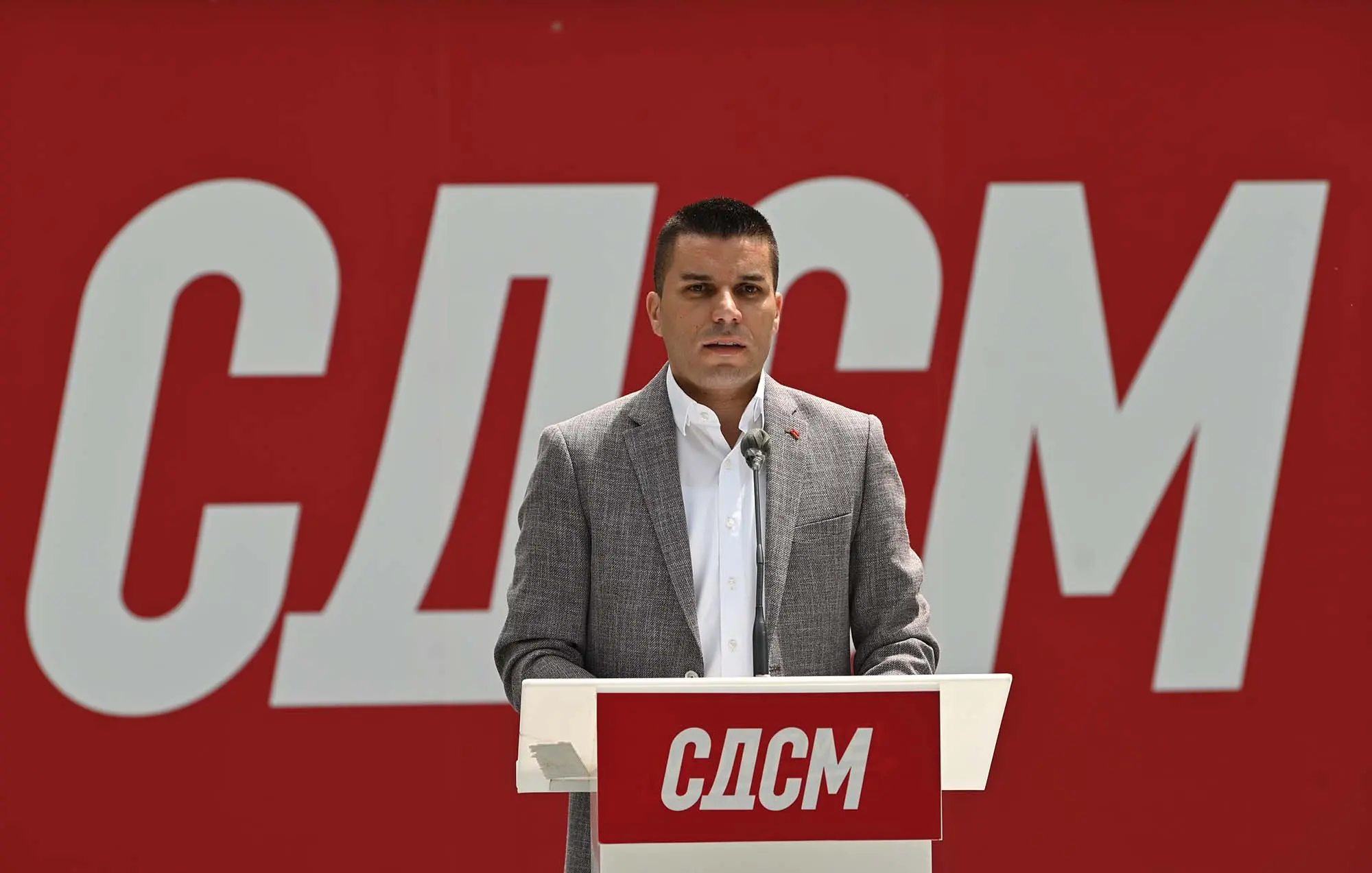 Николовски: Не се исплатени субвенциите за овци, ниту за млекото, владата ги остави земјоделците на цедило