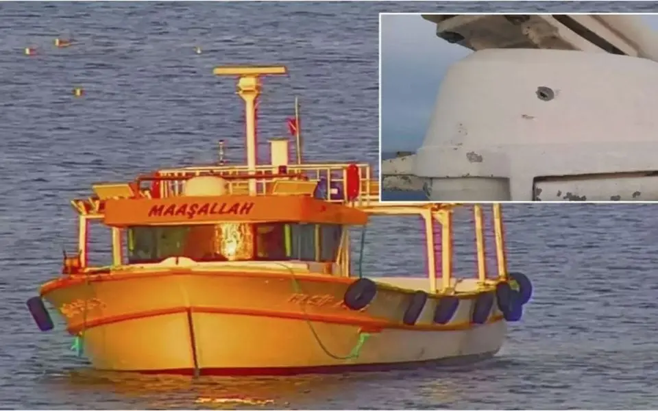 ИСПУКАНИ ПРЕДУПРЕДУВАЧКИ ИСТРЕЛИ: Турски рибарски бродови навлегле во грчки територијални води